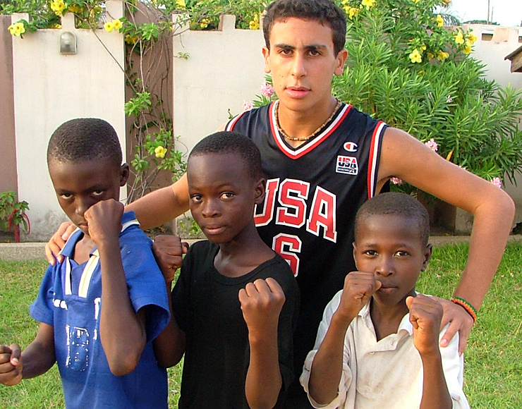 Coach Boxing in Ghana to Kids