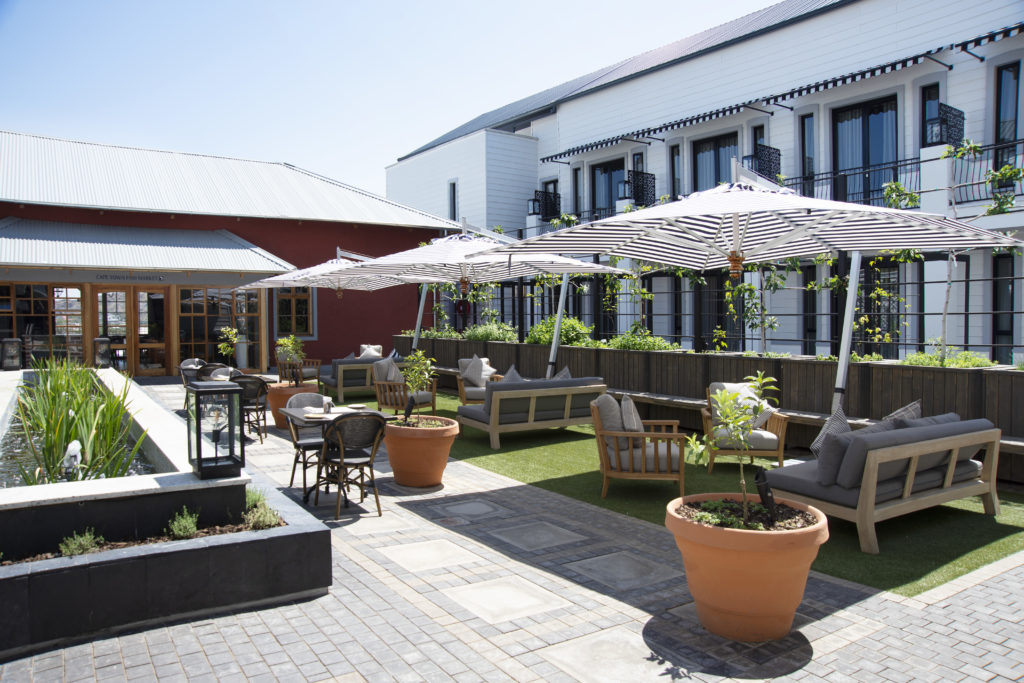Namibia - 1552 - Am Weinberg - Courtyard