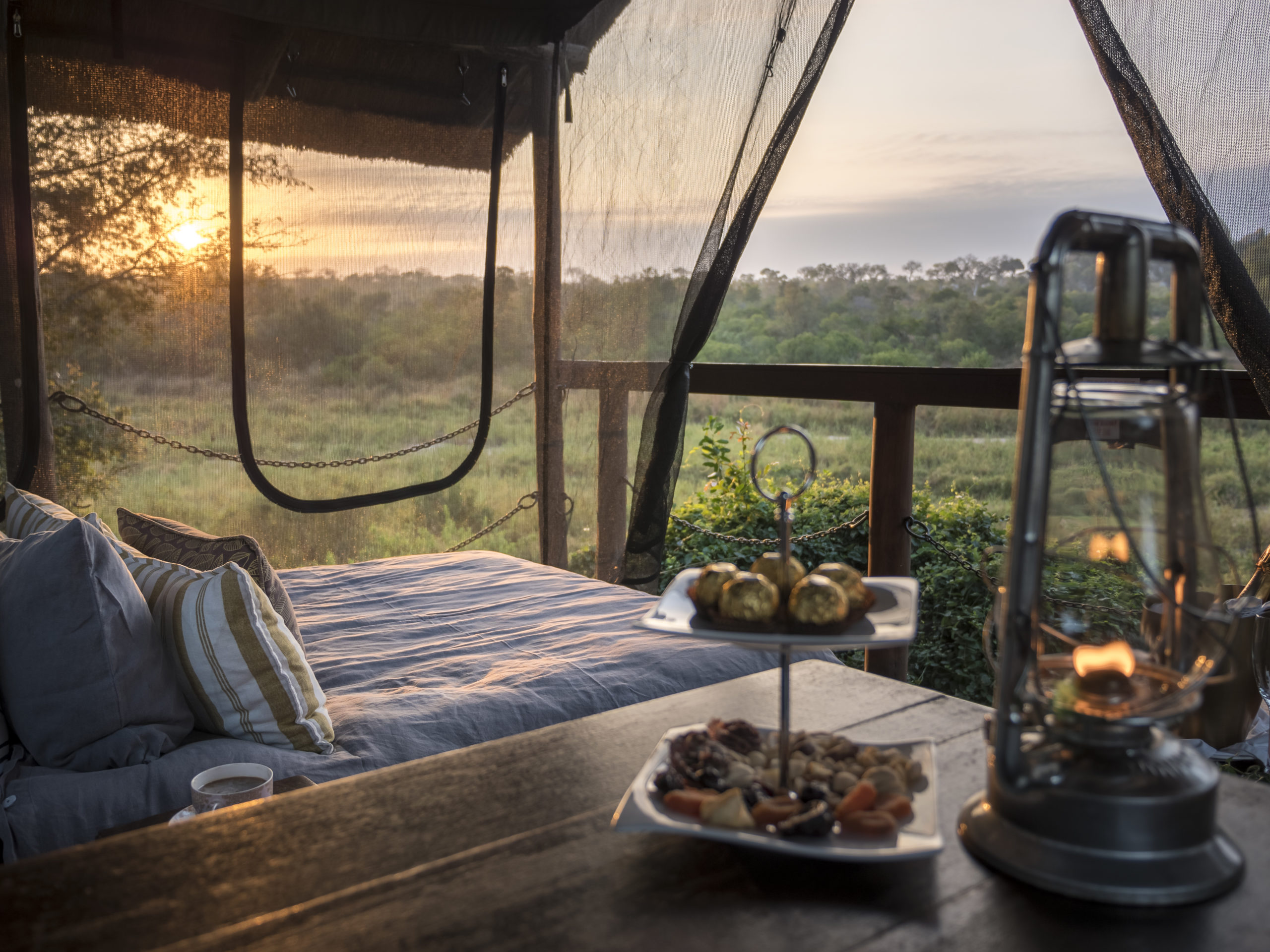 Jock Main Lodge - Sunset Canapes