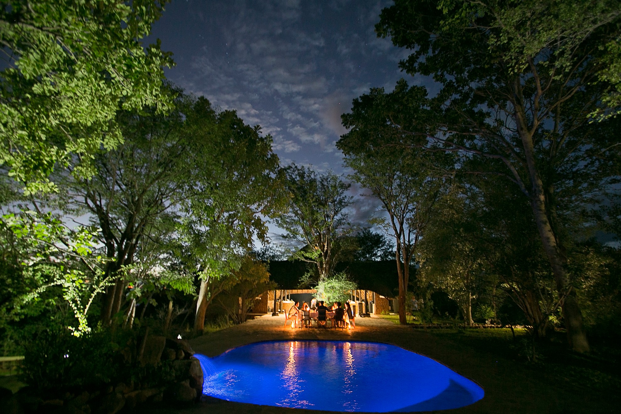 masuwe lodge_-_as_the_stars_come_out