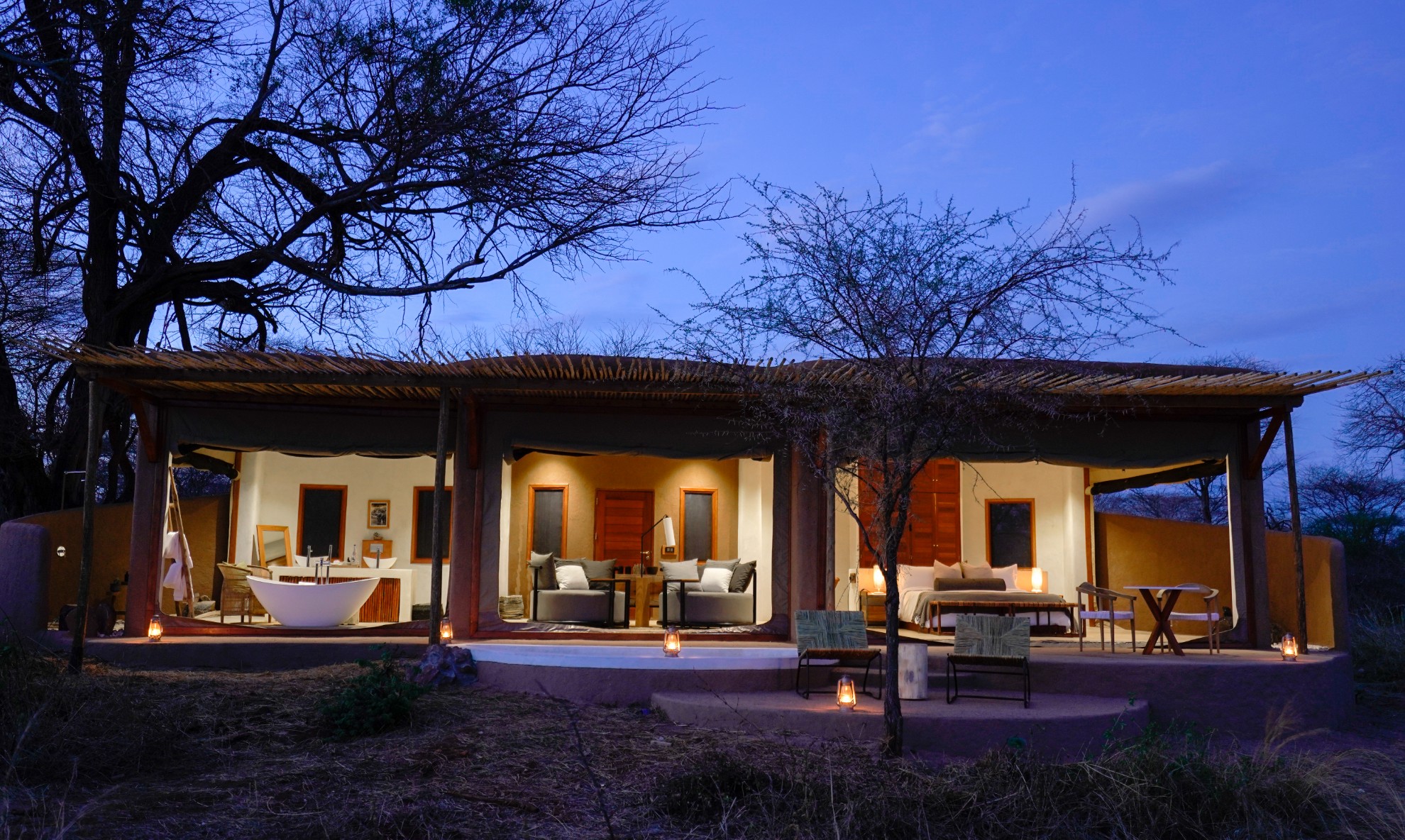 Asanja Ruaha at night