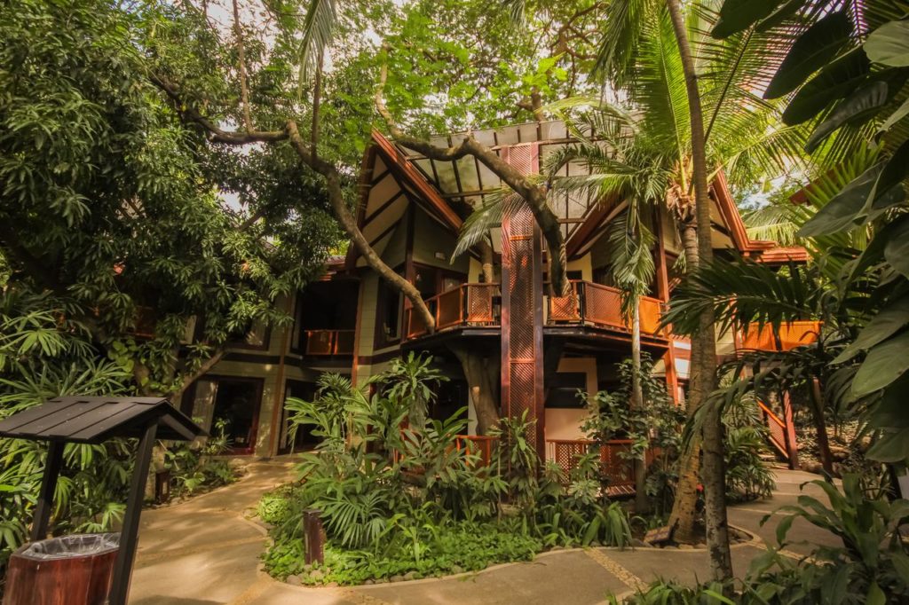Costa Rica - Playa Hermosa - 1570 - Front of Lodge