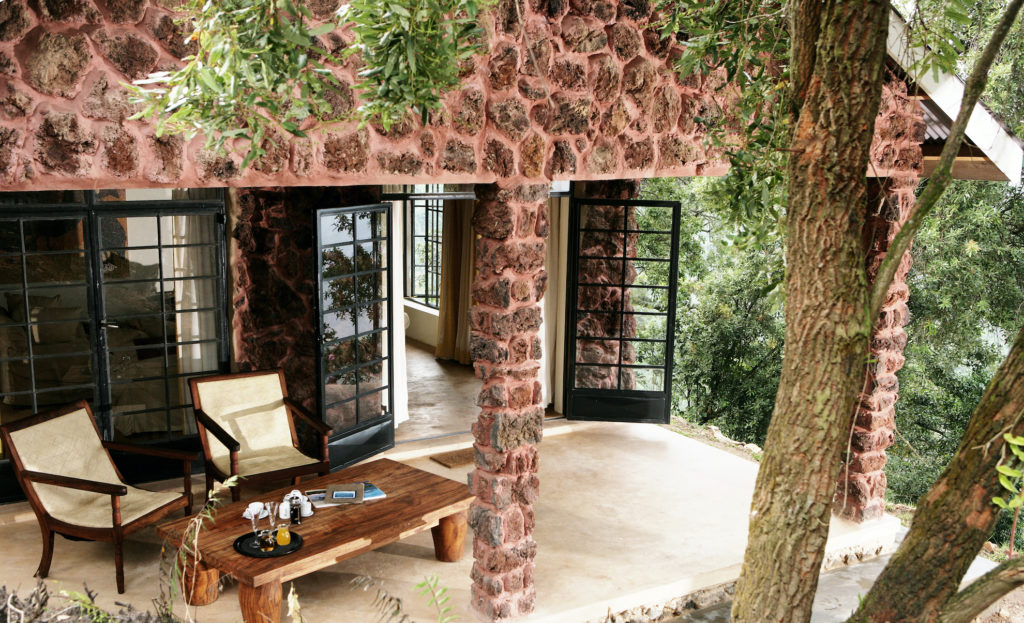 Uganda - Bwindi Impenetrable Forest - 1568 - Clouds Mountain Gorilla Lodge decking