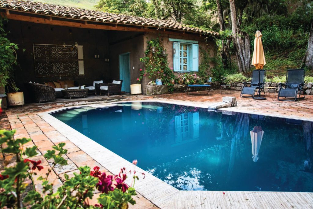 Ecuador - Imbabura - 1557 - Hacienda Piman Swimming Pool