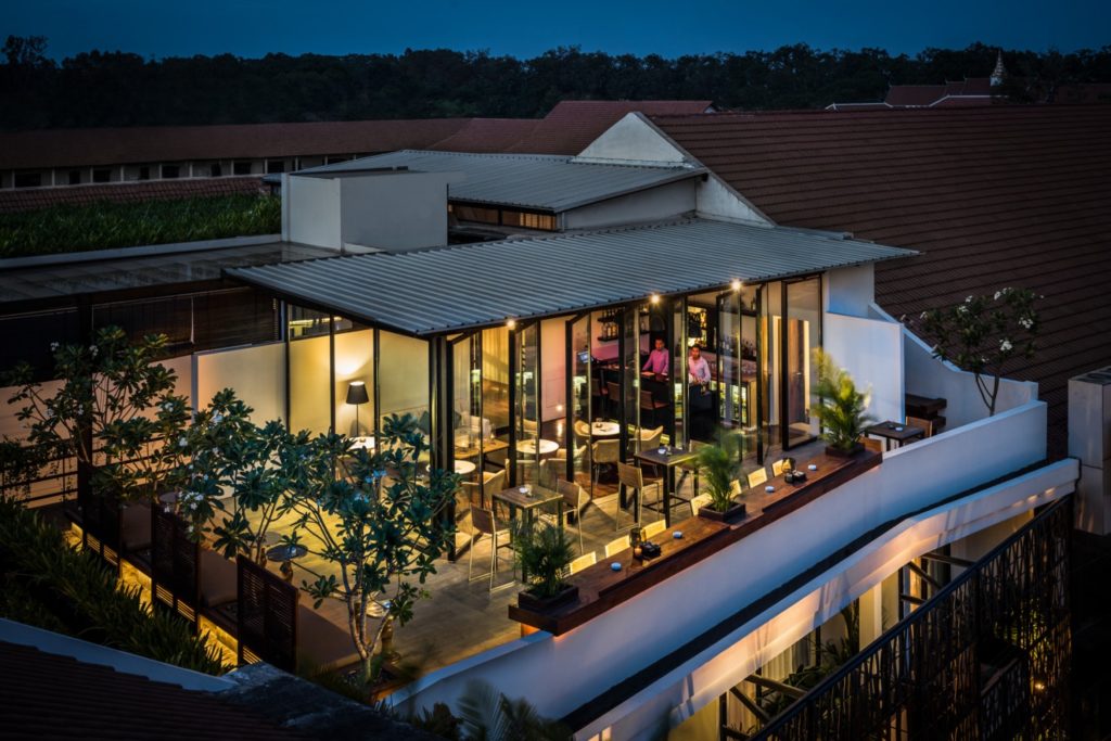 Cambodia - Siem Reap - 18260 - Top of hotel at night