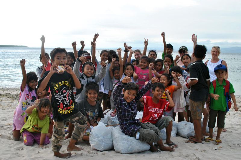 School Kids on a Turtle Conservation Programme